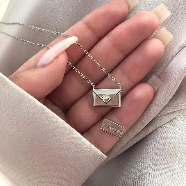 Collier en argent avec lettre d'amour Envelop