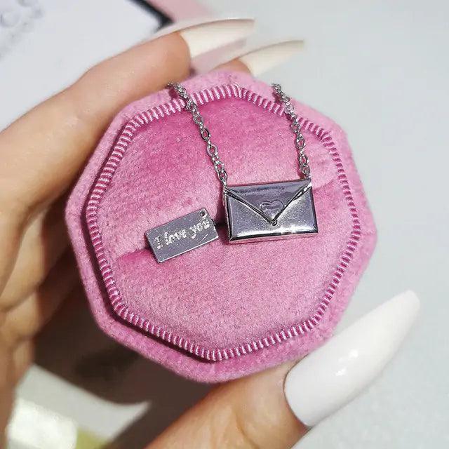 Collier en argent avec lettre d'amour Envelop