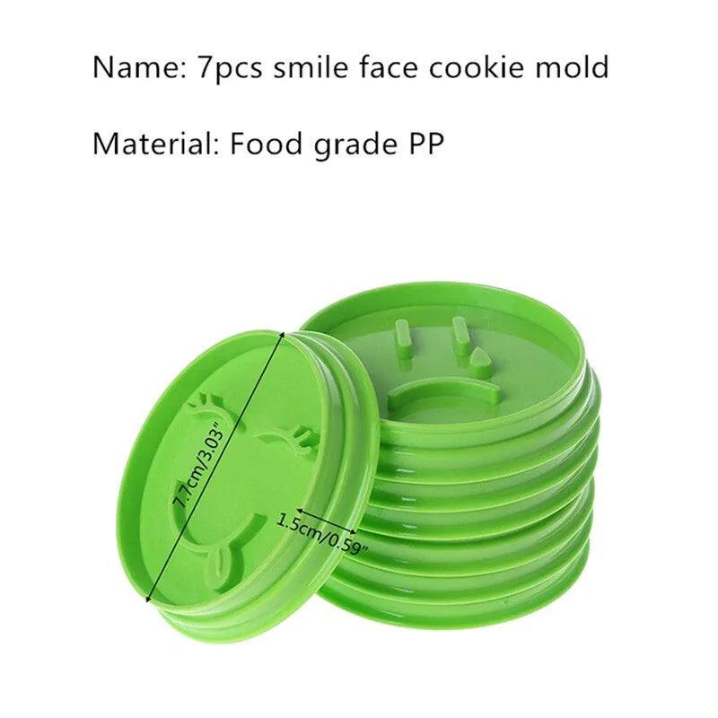 Ensemble de 7 moules à biscuits Smiley pour décoration de gâteaux et emporte-pièces 