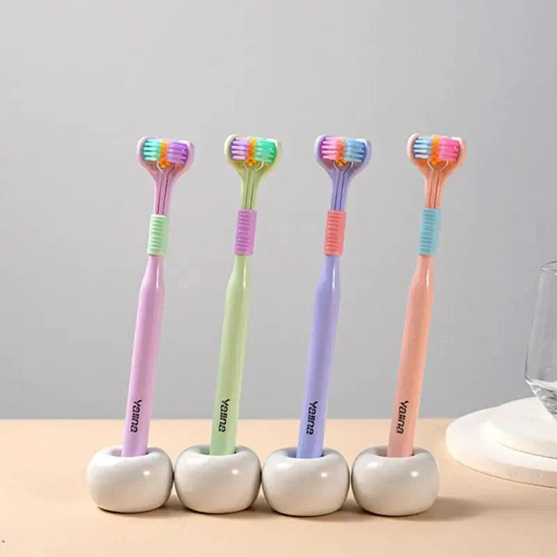 Brosses à dents à 3 faces